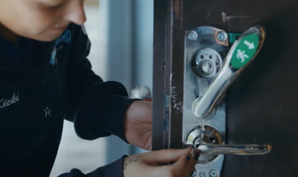 Bild från SLR-film om framtidsyrket låstekniker